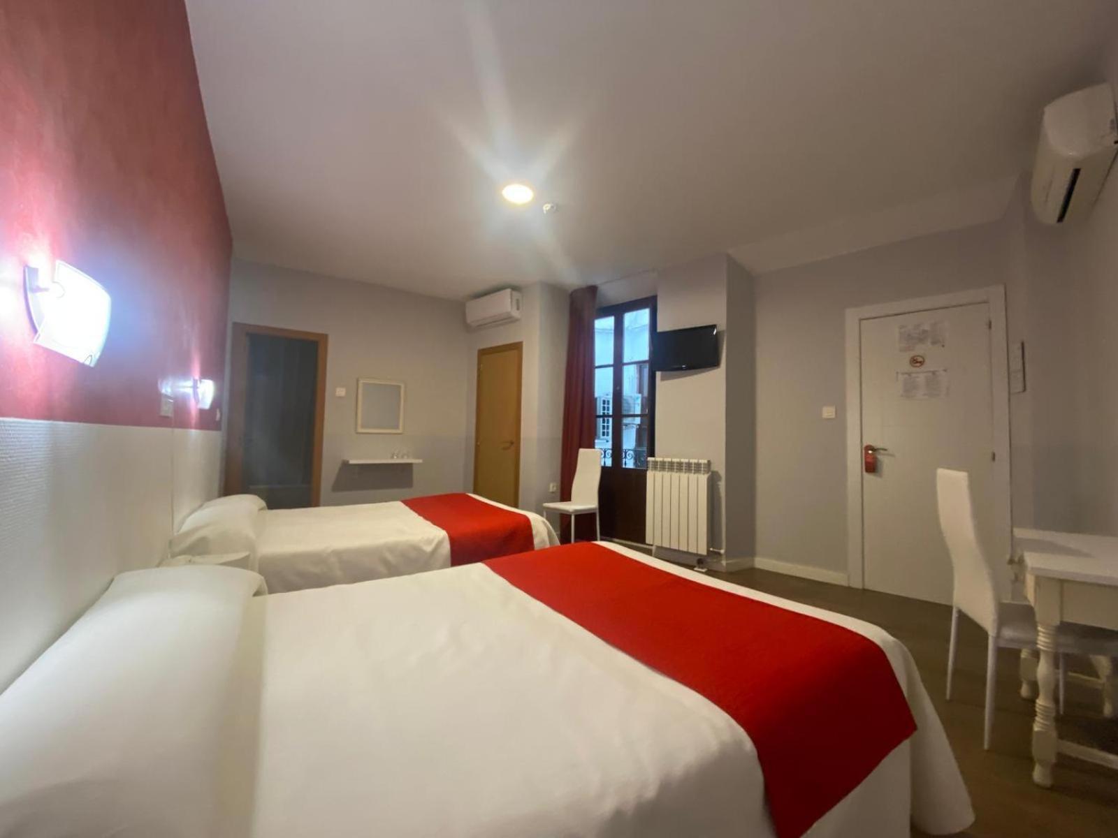 Hostal Sonia Granada Buitenkant foto