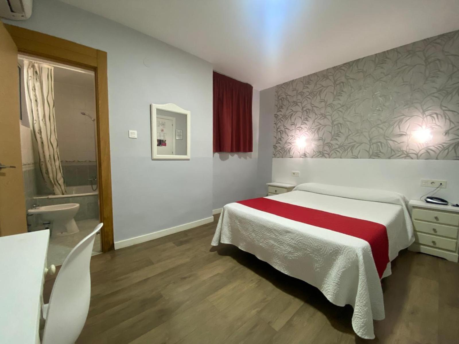 Hostal Sonia Granada Buitenkant foto
