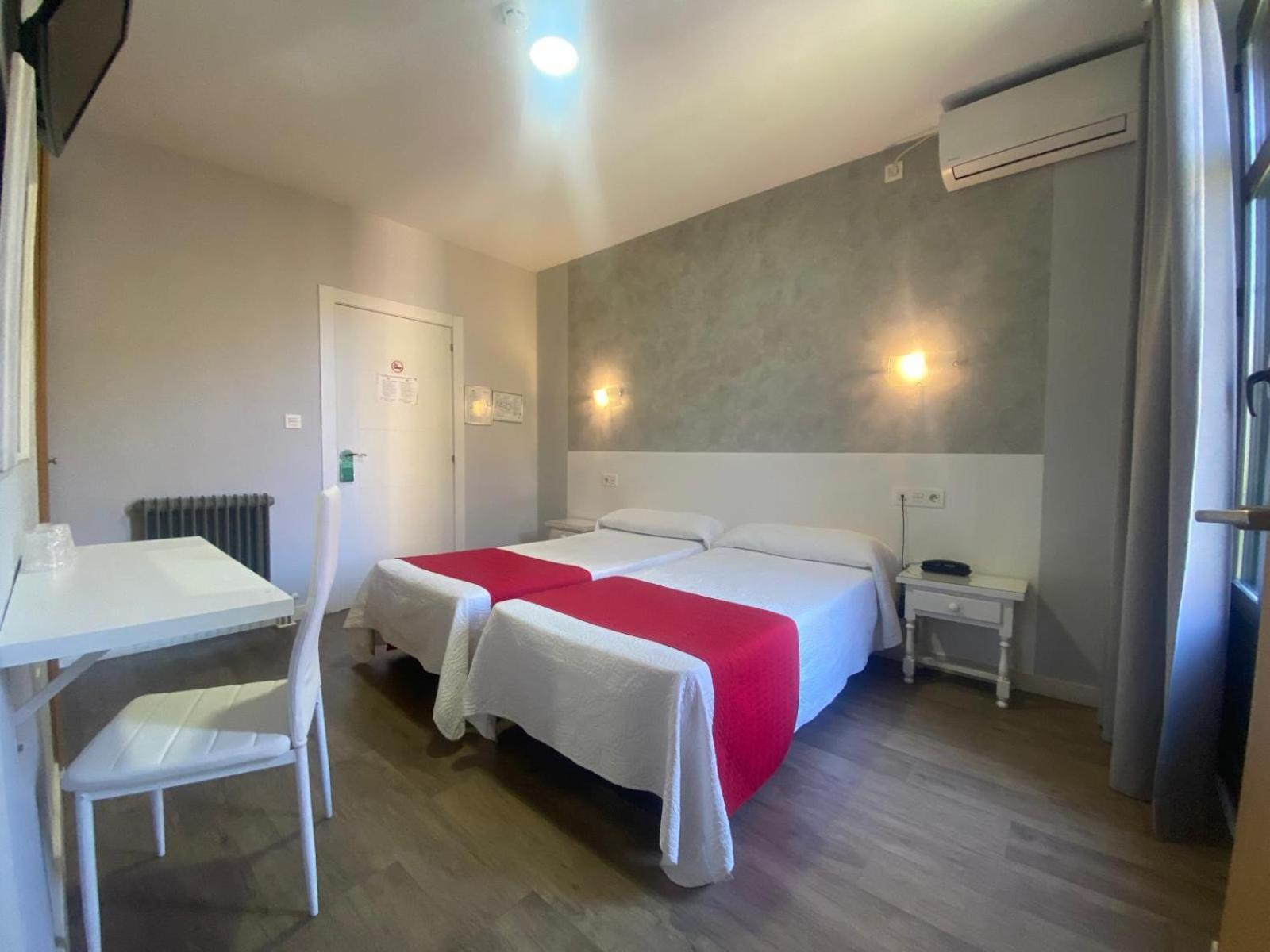 Hostal Sonia Granada Buitenkant foto
