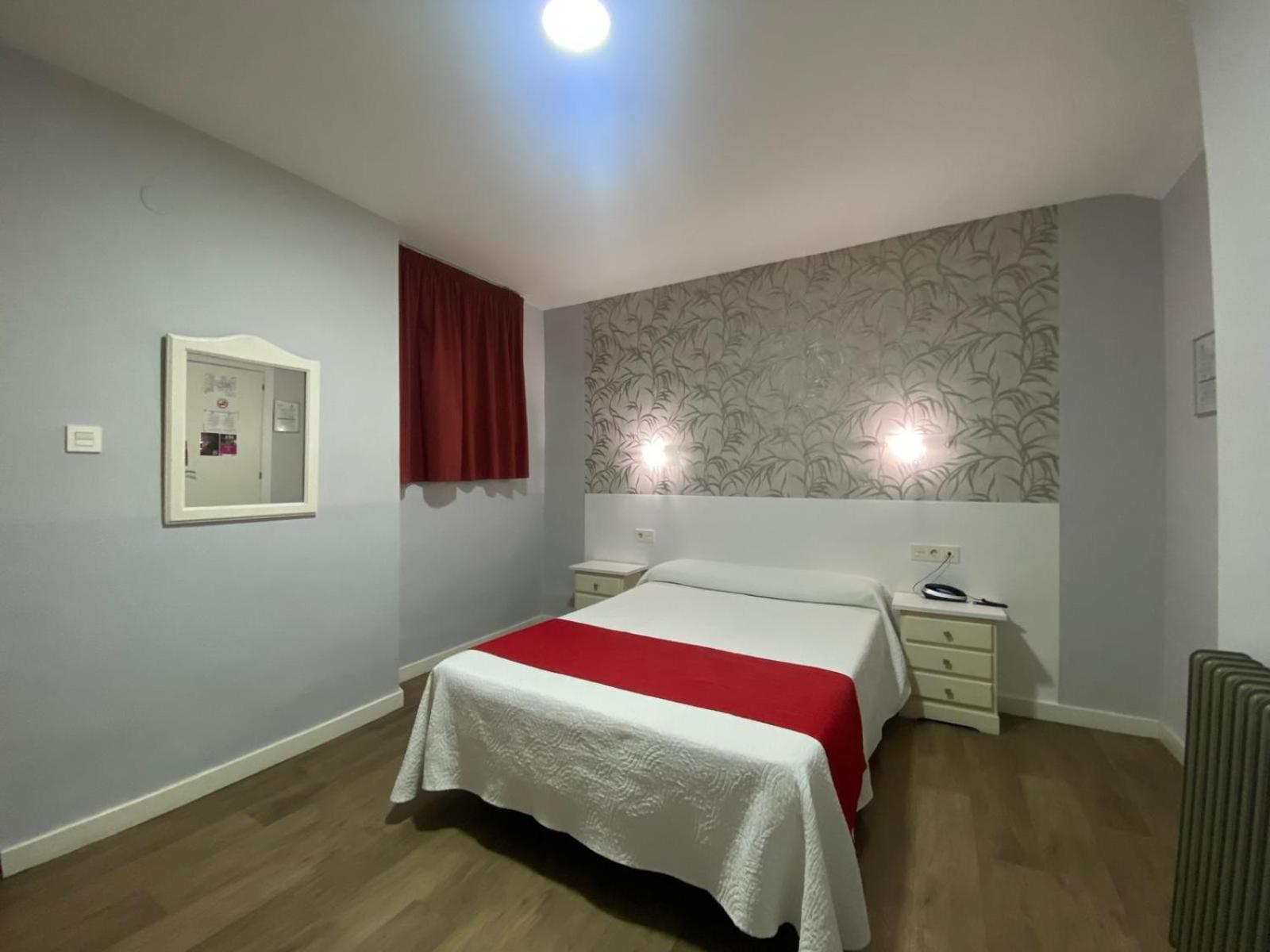 Hostal Sonia Granada Buitenkant foto