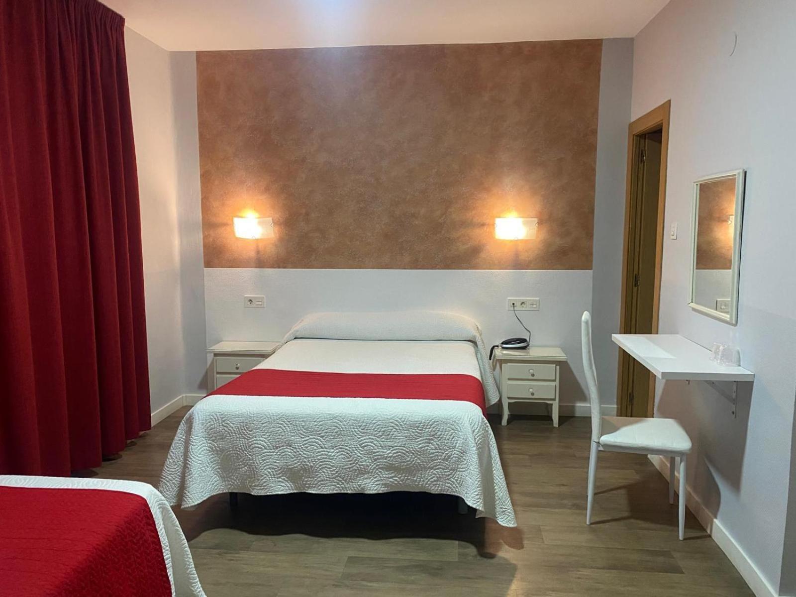 Hostal Sonia Granada Buitenkant foto