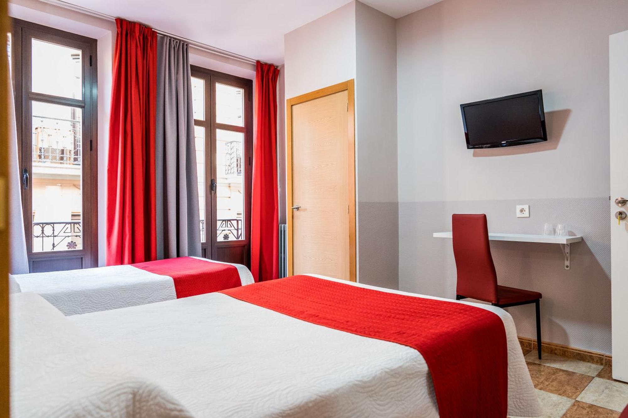 Hostal Sonia Granada Buitenkant foto