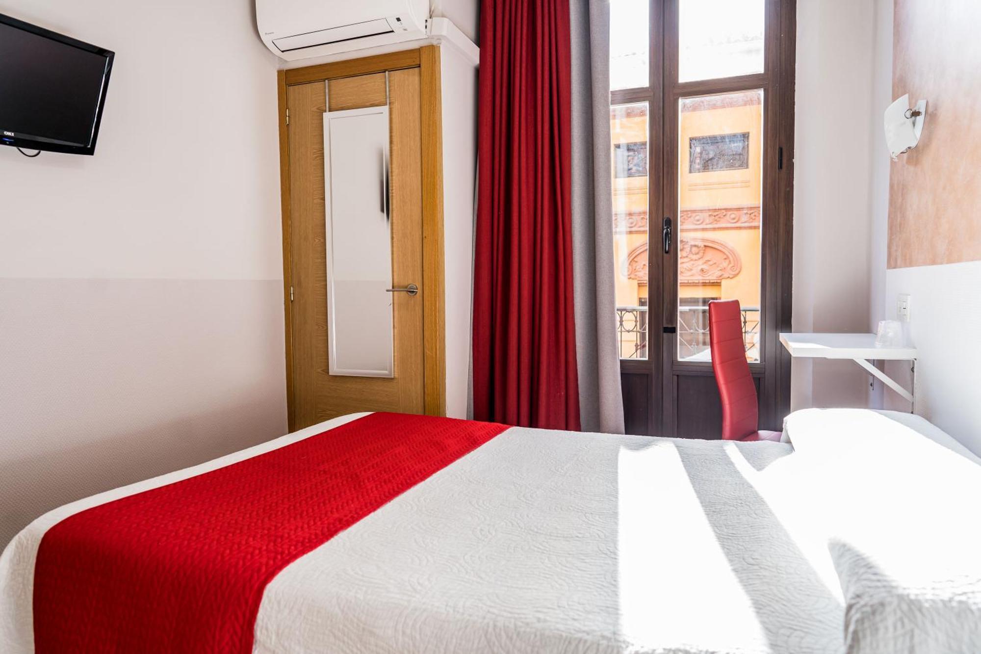 Hostal Sonia Granada Buitenkant foto