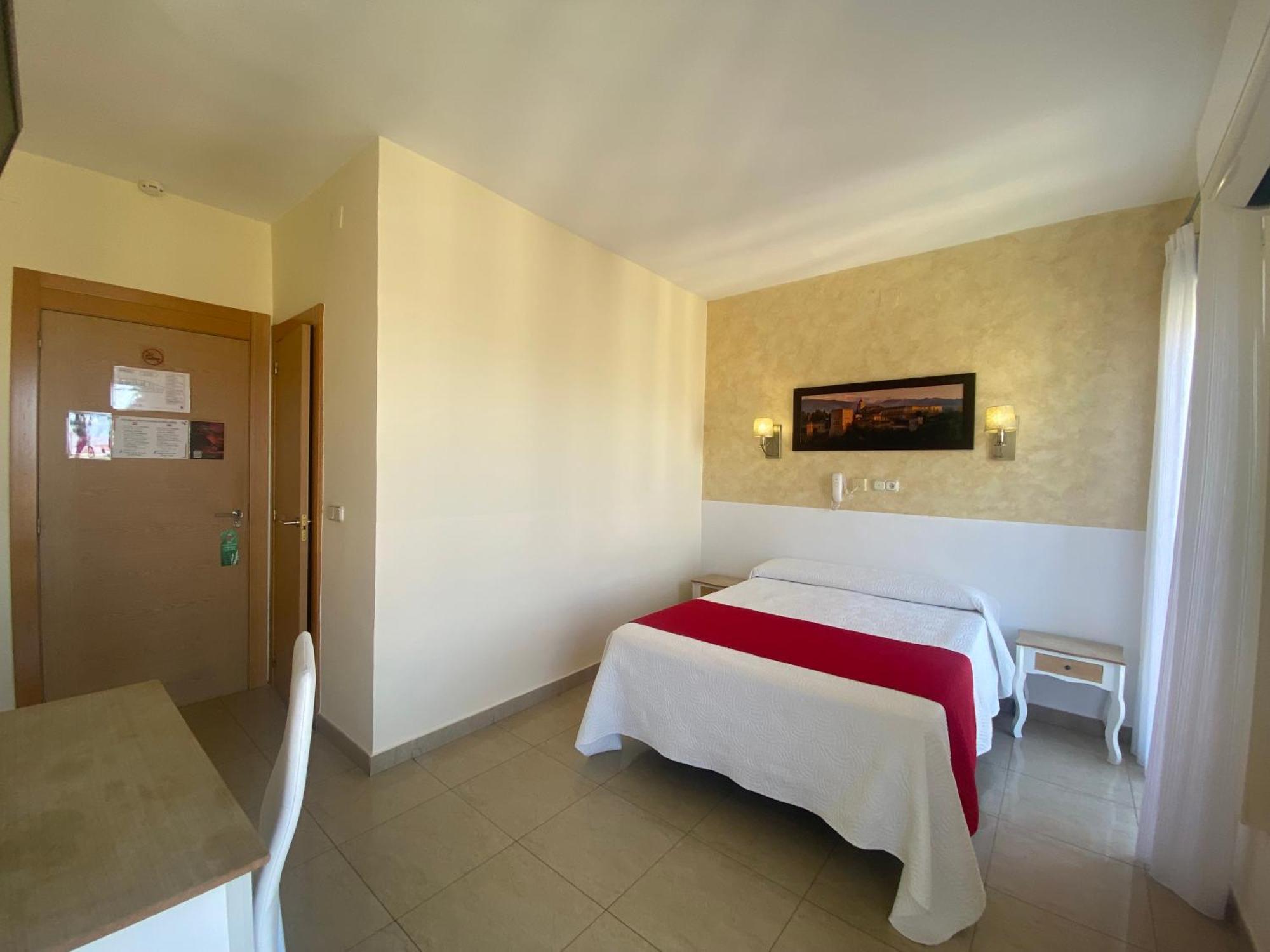 Hostal Sonia Granada Buitenkant foto